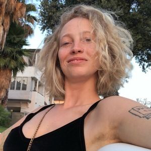 Meet your Posher, Liza